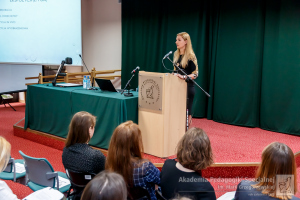2019-05-17-APS-03353 L