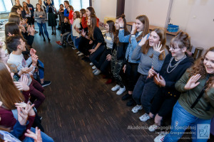 2019-11-08-APS-10361 L